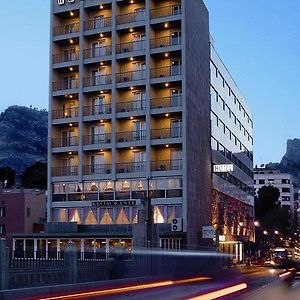 Hotel Reconquista